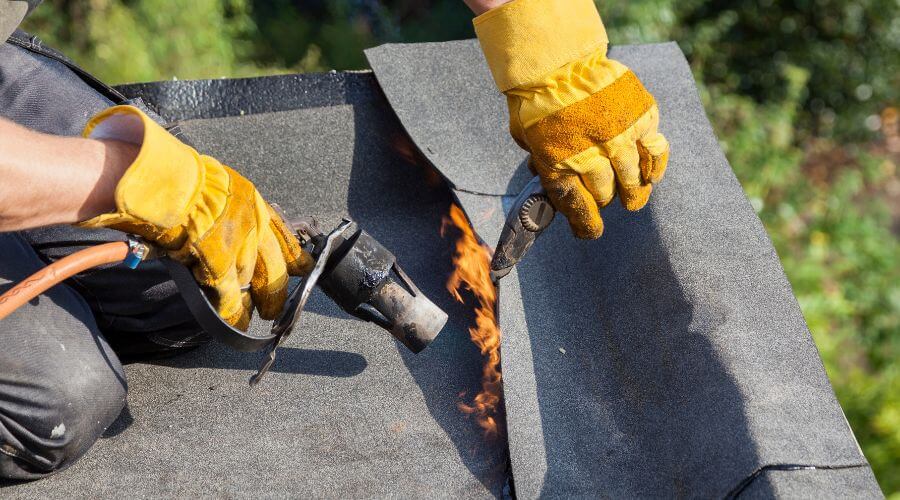 Professional gutter cleaning in Iliamna, AK